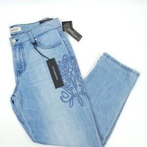 Liverpool The Boyfriend Crop Jeans NEW Embroidered 8 / 29 Light Wash Denim Capri